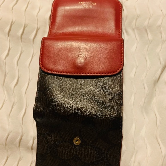 Red and brown coach trifold wallet - Picture 4 of 7